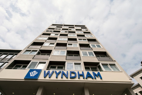 Wyndham Köln Hotel exterior